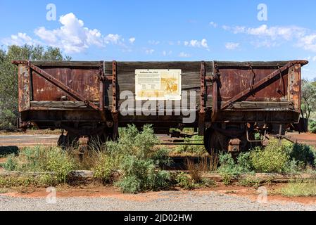 Eine Eisenbahnkutsche von der historischen Stätte Picnic Train Attack in Broken Hill, New South Wales Stockfoto