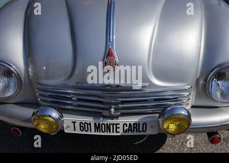 Koprivnice, Tschechische Republik, Tschechien - 5. Juni 2022: Tatra 601 Monte Carlo Tatraplan, Detail des alten Retro, Oldtimer, Fahrzeug, Auto und Autom Stockfoto