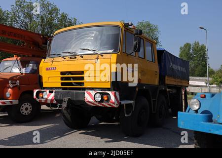 Koprivnicke dny techniky, Koprivnice, Tschechische Republik, Tschechien - 5. Juni 2022: Tatra 815 - historischer LKW und LKW. Ausstellung und Ausstellung von veh Stockfoto