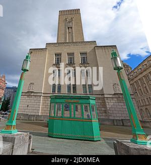 Historischer Maut- und Abgassystem des Mersey-Tunnels, wie für die Erhebung von Gebühren, Pier Head Liverpool, Merseyside, England, Großbritannien, L3 1HN Stockfoto