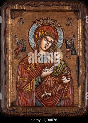 Ikone gemalt im byzantinischen oder orthodoxen Stil, die Jungfrau Maria und Jesus darstellt. Stockfoto