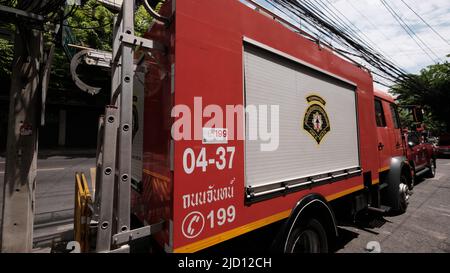 PAK KHLONG SAN FEUERWACHE an der Charoen Nakhon Road 1, Khwaeng Khlong San, Khet Khlong San, Provinz Bangkok, Thailand Stockfoto