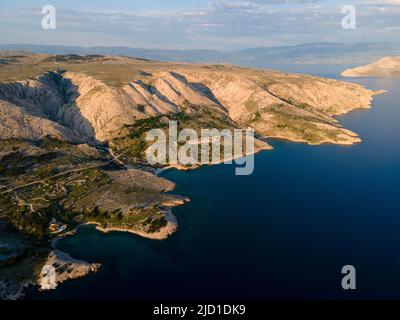 Drohnenaufnahme, Landschaft bei Stara Baska, Stara Baska, Karstgebirge, Insel Krk, Kvarner-Bucht, Primorje-Gorski kotar, Kroatien Stockfoto