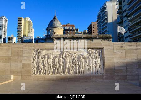 Relief auf der Flagge Monument, Monumento Historico Nacional a la Bandera, Rosario, Santa Fe Province, Argentinien Stockfoto