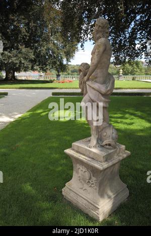 Statue im Innenhof des Schlossgartens in Weilburg, Taunus, Hessen, Deutschland Stockfoto