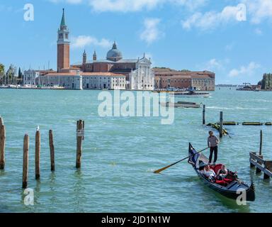 Venedig – Italien, September 20 2015 Blick auf den Canal Grande in Venedig, Italien, die wunderschöne Kirche San Giorgio Maggiore und ihren Glockenturm Stockfoto