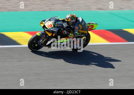 Hohenstein Ernstthal, Deutschland. 17.. Juni 2022. Hohenstein Ernstthal, Deutschland. Juni 17. 2022. MotoGP Liqui Moly Motorrad Grand Prix Deutschland auf dem Sachsenring, Hohenstein-Ernstthal, Deutschland. Im Bild: #72 Marco Bezzecchi (ITA) vom Mooney VR46 Racing Team während der ersten Trainingseinheit Credit: Piotr Zajac/Alamy Live News Credit: Piotr Zajac/Alamy Live News Credit: Piotr Zajac/Alamy Live News Stockfoto