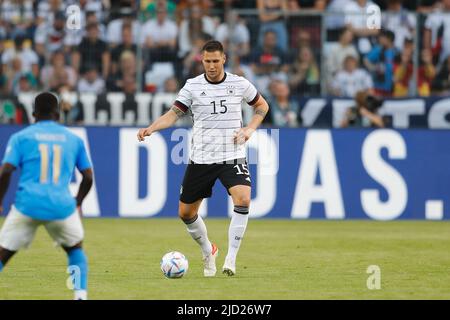 Mönchengladbach, Deutschland. 14.. Juni 2022. Niklas Sule (GER) Fußball/Fußball : UEFA Nations League Gruppenphase für Finalturnier Gruppe A3 Matchday 4 Zwischen Deutschland 5-2 Italien im Stadion Borrusia-Park in Monchengladbach, Deutschland . Quelle: Mutsu Kawamori/AFLO/Alamy Live News Stockfoto