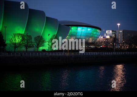 SEC Armadillo (Clyde Auditorium), OVO Hydro und River Clyde Scenes, in Glasgow, Schottland, 9. April 2022. Stockfoto