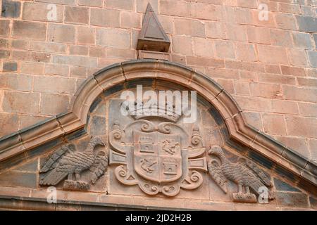 Relief an der Fassade der Kathedrale Basilika Mariä Himmelfahrt oder Kathedrale von Cusco, historisches Zentrum von Cusco, Peru, Südamerika Stockfoto