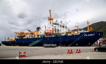 Forschungs- und Vermessungsschiff für die deutsche Marine, den Planeten bei Bontelabo qua, im Hafen von Bergen, Norwegen Ein Katamaran - SCHWADDESIGN - Geophysik und nava Stockfoto