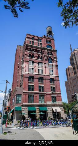 NEW YORK, NY, USA - 9. JUNI 2022: Gotan Cafe und Restaurant in der Franklin Street Stockfoto