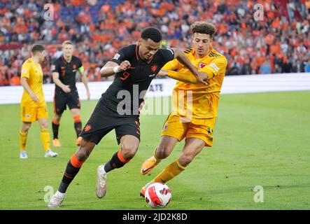 Cody Gakpo der Niederlandewährend des UEFA Nations League-, League A-, Gruppe-4-Spiels zwischen den Niederlanden und Wales am 11. Juni 2022 im Feijenoord De Kuip-Stadion in Rotterdam, Niederlande Foto von SCS/Soenar Chamid/AFLO (HOLLAND OUT) Stockfoto