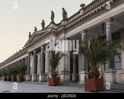 Mühlenkolonnade oder Mlynska Kolonada in Karlsbad, Karlsbad, Tschechische Republik Stockfoto