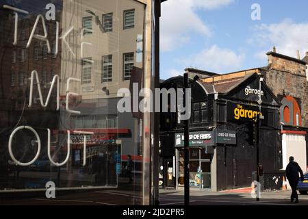 In der Sauchiehall Street, in Glasgow, Schottland, 8. April 2022. N55 51,943' W4 16,070' Stockfoto