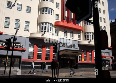 The Beresford on Sauchiehall Street, in Glasgow, Schottland, 8. April 2022. N55 51,973' W4 16,078' Stockfoto