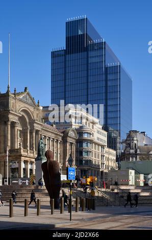 Übersicht vom Victoria Square. 103 Colmore Row, Birmingham, Großbritannien. Architekt: Doone Silver Kerr, 2022. Stockfoto