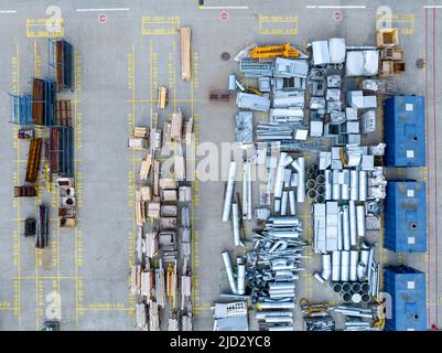 Industrielle Elemente Lagerort Luftansicht. Stahlkomponenten. Stockfoto