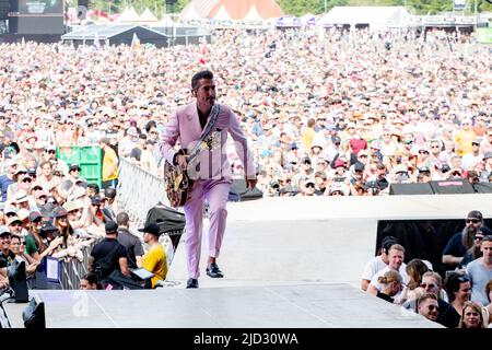 Landgraaf, Belgien. 17.. Juni 2022. 2022-06-17 16:10:51 LANDGRAAF - Danny Vera führt während des ersten Tages des Pinkpop Musikfestivals durch. ANP PAUL BERGEN netherlands Out - belgium Out Credit: ANP/Alamy Live News Stockfoto