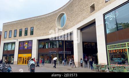 Westgate Shopping Centre Oxford - OXFORD, Großbritannien - 10. JUNI 2022 Stockfoto