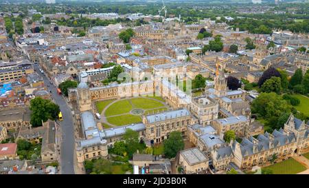 University of Oxford von oben - Christ Church University Luftaufnahme Stockfoto