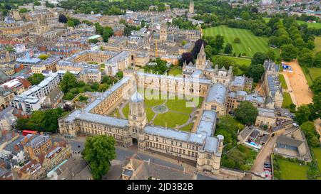 University of Oxford von oben - Christ Church University Luftaufnahme Stockfoto