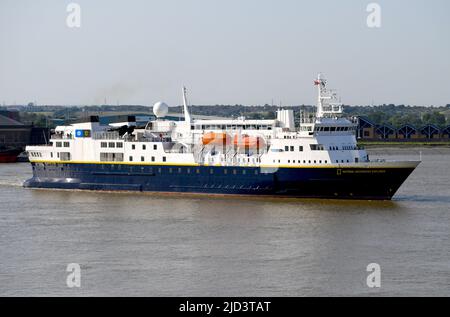 17/06/2022 Tilbury UK MS National Geographic Explorer ist ein kleines 112m-Zoll-Kreuzschiff (367ft), das 1882 mit Kabinenplatz für 148 Gäste gestartet wurde Stockfoto