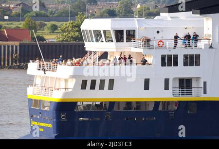 17/06/2022 Tilbury UK MS National Geographic Explorer ist ein kleines 112m-Zoll-Kreuzschiff (367ft), das 1882 mit Kabinenplatz für 148 Gäste gestartet wurde Stockfoto