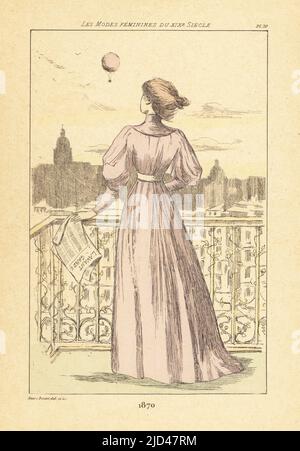 Modische Frau auf einem Balkon, die die Zeitung L'Avant Garde hält und einen Ballonflieger während der Belagerung von Paris 1870 beobachtet. Handkolorierte Trockenpunkt- oder pointe-Seche-Radierung von Henri Boutet aus Les Modes feminines du XIXeme Siecle (Weibliche Mode des 19.. Jahrhunderts), Ernest Flammarion, Paris, 1902. Boutet (1851-1919) war ein französischer Künstler, Kupferstecher, Lithograph und Designer. Stockfoto