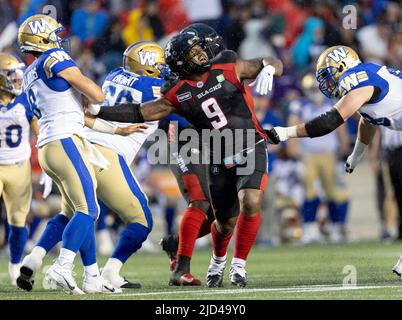 Ottawa, Kanada. 17 Jun 2022 davon Coleman (9 -- Ottawa Redblacks) in einem regulären Saison Canadian Football League (CFL) Spiel zwischen den Windigg Blue Bombers und den Ottawa Redblacks. Quelle: Sean Burges/Alamy Live News Stockfoto