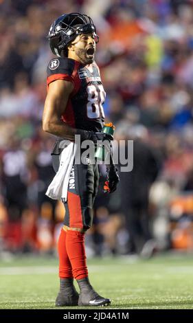 Ottawa, Kanada. 17 Jun 2022 Nate Behar (80 -- Ottawa Redblacks) in einem regulären Saison Canadian Football League (CFL) Spiel zwischen den Windigg Blue Bombers und den Ottawa Redblacks. Quelle: Sean Burges/Alamy Live News Stockfoto