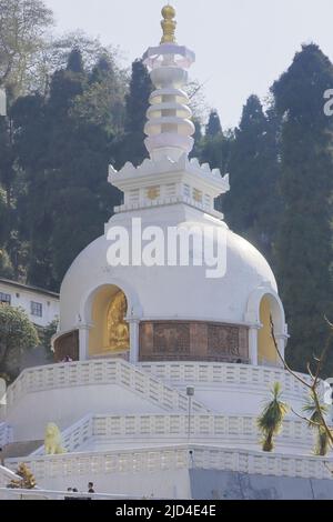 japanische Friedenspagode der darjeeling Hill Station, dieser wunderschöne buddhistische Tempel liegt an den Ausläufern des himalaya, westlich von bengalen in indien Stockfoto