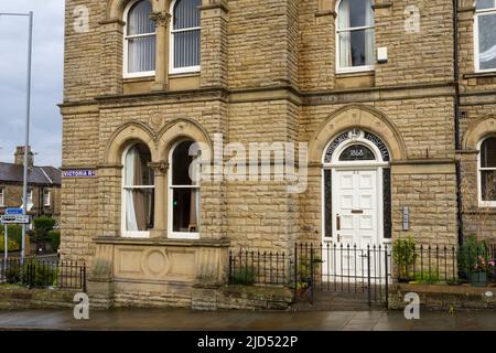 Sir Titus Salt's Hospital, typische atemberaubende Architektur in Saltaire, einem viktorianischen Modelldorf, Shipley, Bradford, West Yorkshire, England. Stockfoto