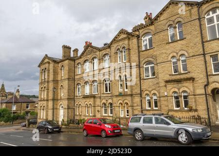 Sir Titus Salt's Hospital, typische atemberaubende Architektur in Saltaire, einem viktorianischen Modelldorf, Shipley, Bradford, West Yorkshire, England. Stockfoto