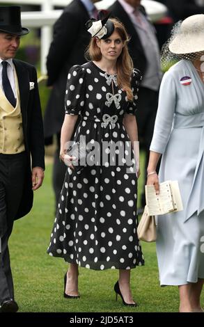 Prinzessin Beatrice während des fünften Tages von Royal Ascot auf der Pferderennbahn Ascot. Bilddatum: Samstag, 18. Juni 2022. Stockfoto