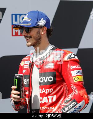 Hohenstein Ernstthal, Deutschland. Juni 18. 2022. MotoGP Liqui Moly Motorrad Grand Prix Deutschland auf dem Sachsenring, Hohenstein-Ernstthal, Deutschland. Im Bild: Francesco Bagnaia (ITA) vom Ducati Lenovo Team als erster im Qualifying Stockfoto