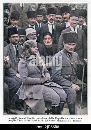 (Mustapha) KEMAL ATATÜRK (1881 - 1938), Militär, Reformer, Gründer des türkischen Staates, mit LATIFE HANIM, hat ihre Scheidung angekündigt. Kolorierte Version von : 10011430 Datum: 1925 Stockfoto