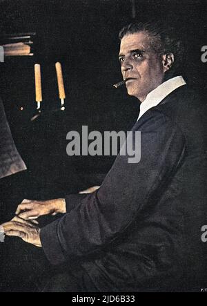 PIETRO MASCAGNI italienischer Musiker, Komponist von Cavalleria rusticana, L'amico Fritz und viele andere Opern, am Klaviertastatur. Kolorierte Version von : 10164625 Datum: 1863 - 1945 Stockfoto