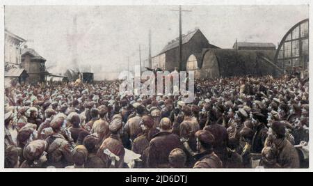 Lenin wendet sich an die Arbeiter der Putilow-Fabrik in Petrograd, die seinen Putsch solide unterstützen. Kolorierte Version von : 10198653 Datum: Oktober 17 Stockfoto