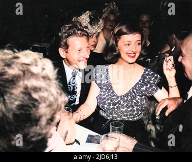 Danny Kaye (1913-1987) amerikanischer Schauspieler und Sänger mit Bette Davis (1908-1989) amerikanische Schauspielerin Colorized Version von: 10232004 Stockfoto