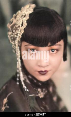 Anna May Wong (1905 - 1961), chinesisch-amerikanische Film- und Theaterschauspielerin. Kolorierte Version von: 10415804 Datum: ca. 1930 Stockfoto