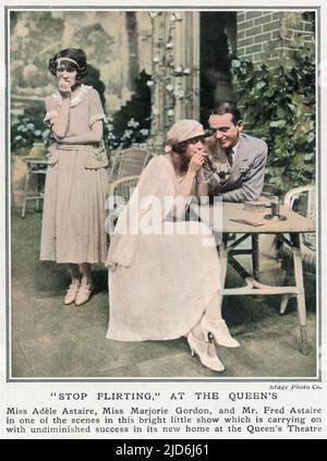 Fred und Adele Astaire mit Majorie Gordon in der erfolgreichen Show „Stop Flirting“, die 1923 im Shaftesbury Theatre in London eröffnet wurde und wenige Monate später ins Queen's Theatre wechselte. Kolorierte Version von: 10435486 Datum: 1923 Stockfoto