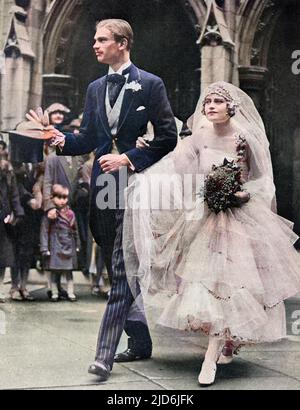 William Greville Worthington (1903 - 1942), ein sehr großer Bräutigam, mit seiner wesentlich kürzeren Braut, Miss Mary Diana Duncombe (1905 - 1943) nach ihrer Hochzeit in St. Margaret's, Westminster am 31. Mai 1927. Das Paar hatte vier Kinder zusammen, ließ sich aber 1942 scheiden. Im selben Jahr wurde Worthington von einem Wachmann angeschossen, nachdem er nicht gehört hatte, dass er aufgefordert wurde, sich selbst zu identifizieren. Im folgenden Oktober beging seine Ex-Frau Diana Selbstmord. Kolorierte Version von: 10587564 Datum: 1927 Stockfoto