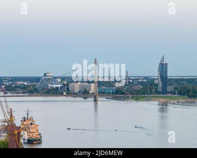 Schöne Panorama-Luftaufnahme der Stadt Riga. Stockfoto