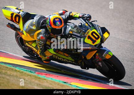 Hohenstein Ernstthal, Deutschland. 18.. Juni 2022. Qualifying für den MotoGP Liqui Moly Motorrad Grand Prix Deutschland auf dem Sachsenring Circuit. 18. Juni 2022 in Bild: 10 Luca Marini Clasificacion del Gran Premio Liqui Moly Motorrad de MotoGP de Alemania en el Circuito de Sachsenring, 18 de Junio de 2022 POOL/ MotoGP.com/Cordon die Pressebilder sind nur für redaktionelle Zwecke bestimmt. Obligatorischer Kredit: © motogp.com Kredit: CORDON PRESS/Alamy Live News Stockfoto