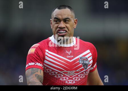 Warrington, Großbritannien. 18.. Juni 2022. Mahe Fonua #5 von Combined Nations All Stars während des Spiels in Warrington, Großbritannien am 6/18/2022. (Foto von James Heaton/News Images/Sipa USA) Quelle: SIPA USA/Alamy Live News Stockfoto