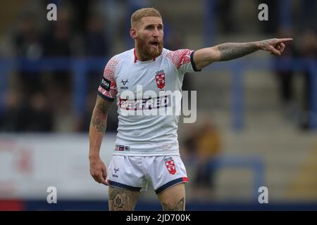 Warrington, Großbritannien. 18.. Juni 2022. Sam Tomkins #1 der englischen Rugby-League-Nationalmannschaft reagiert während des Spiels in Warrington, Großbritannien, am 6/18/2022. (Foto von James Heaton/News Images/Sipa USA) Quelle: SIPA USA/Alamy Live News Stockfoto