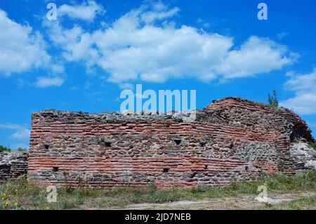 Archäologische Ausgrabung des antiken byzantinischen Justiniana Prima, gegründet von Justinian I. Kaiser des Oströmischen Reiches in Serbien Stockfoto