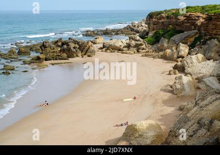 Roche Coves in Conil de la Coréra, Cáádi, Spanien. Urlaub. Stockfoto