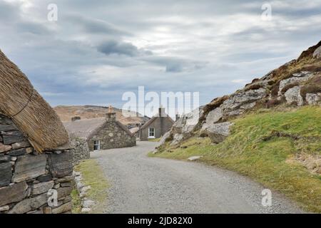 Blackhouses in Gearrannan bei Carloway, Isle of Lewis, Outer Hebrides, Schottland, Großbritannien Stockfoto